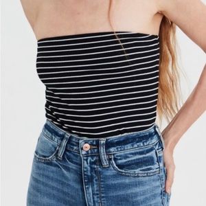 AE Black and white striped tube top